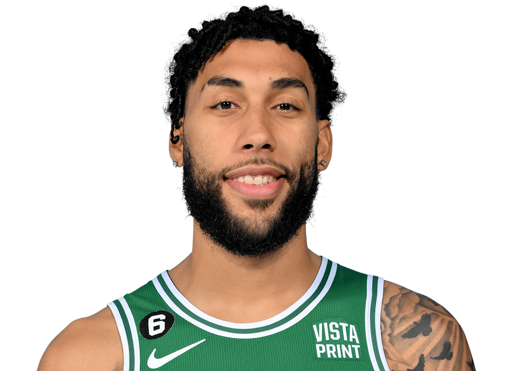Denzel Valentine headshot