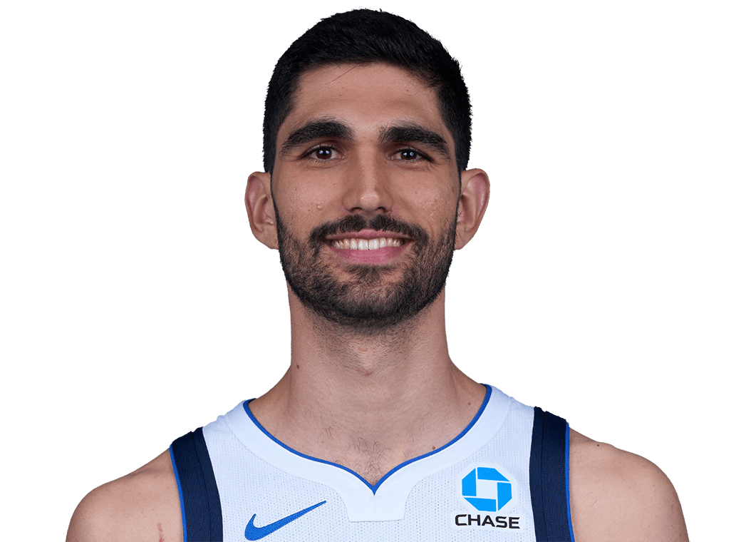 Santi Aldama headshot