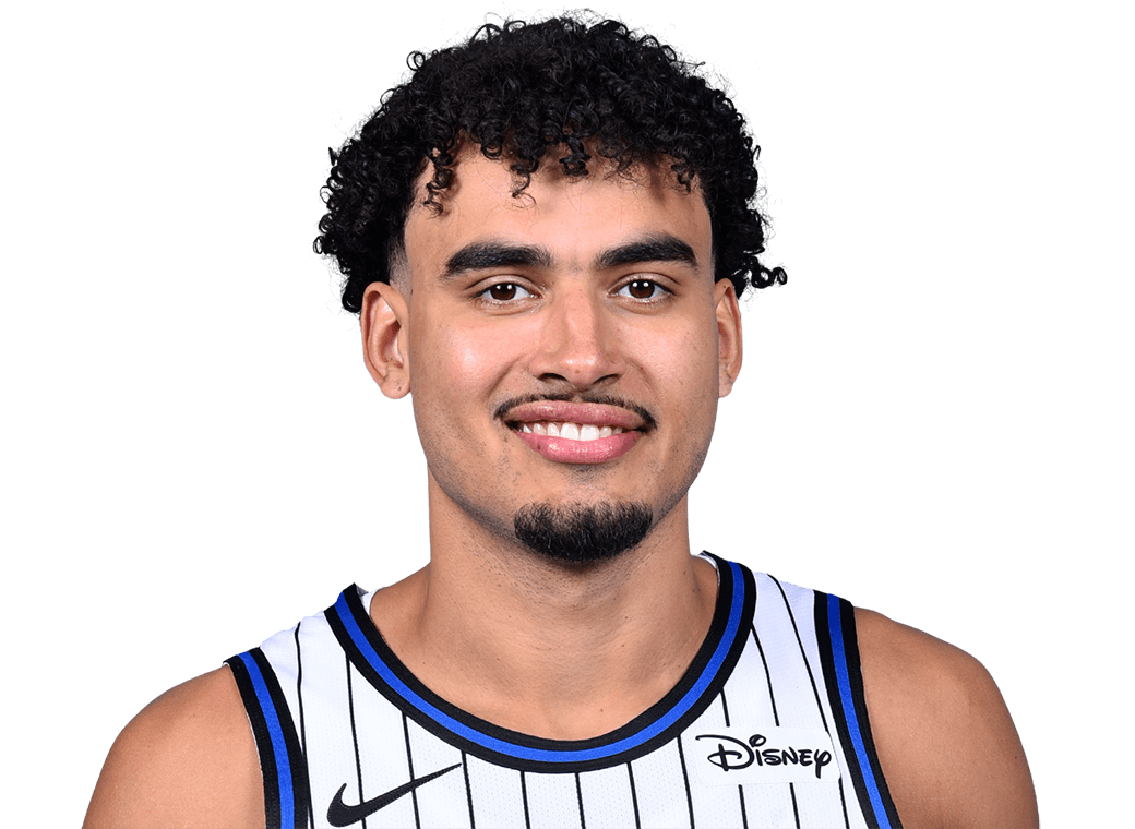 Justin Minaya headshot
