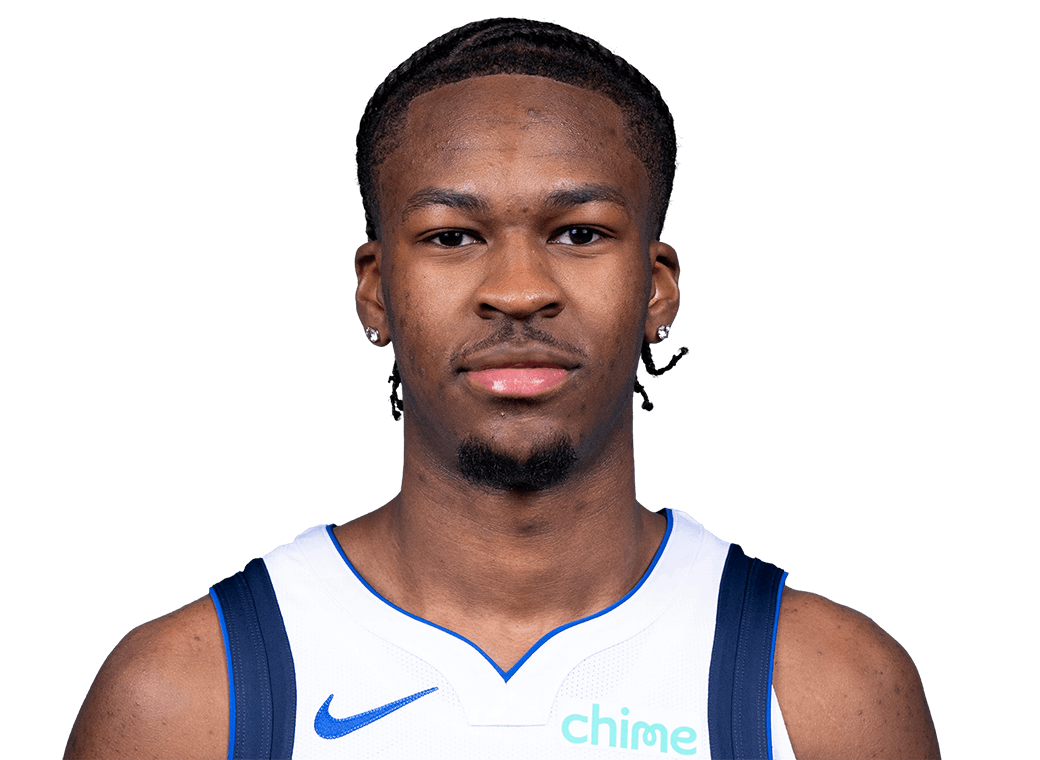 Miles Kelly headshot