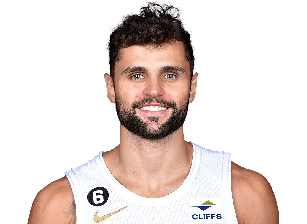 Raul Neto headshot