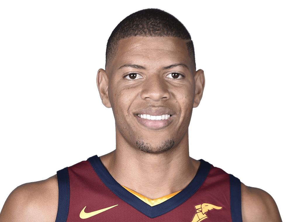 Edy Tavares headshot