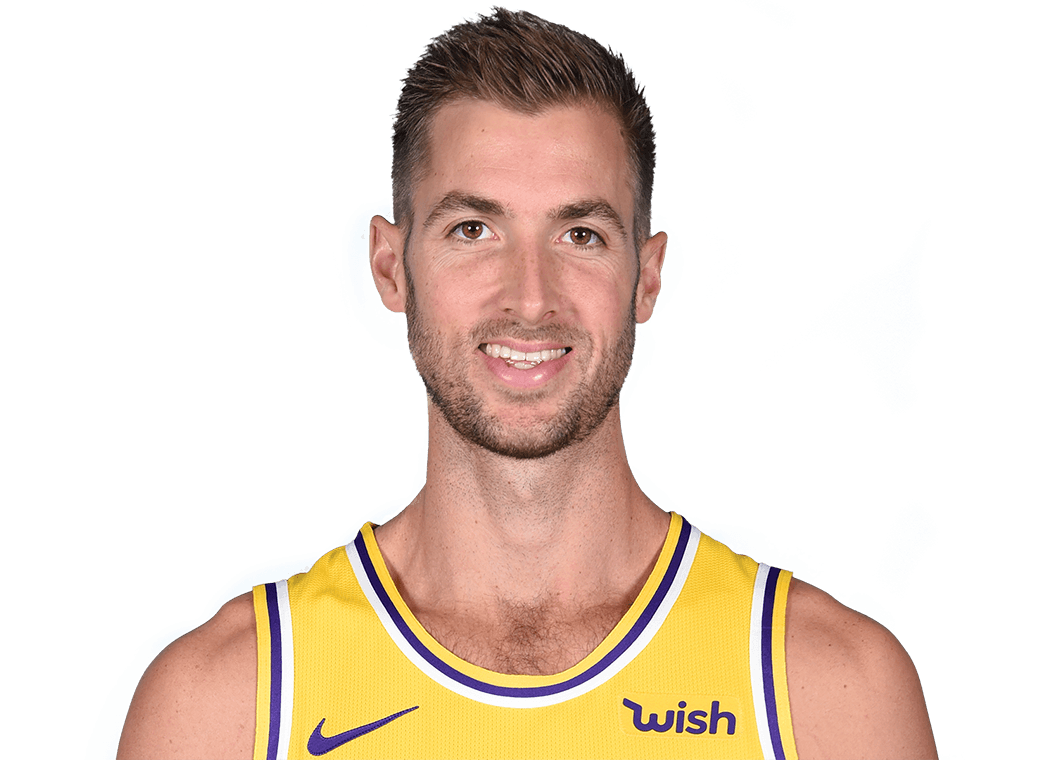 Travis Wear headshot